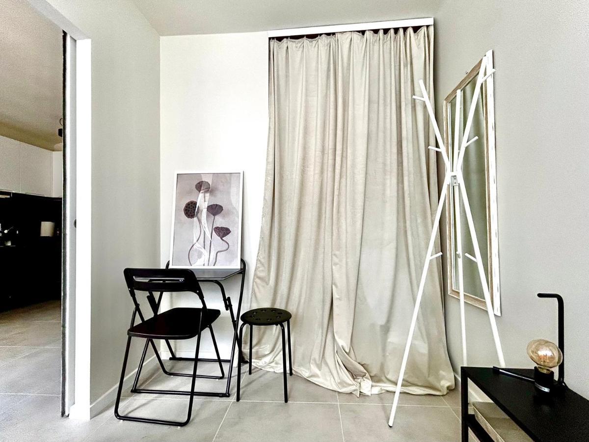 Sky Apartment Comfy Suite Pereca Warszawa Eksteriør billede